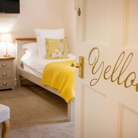 Market Cross Guest House Белфорд Экстерьер фото