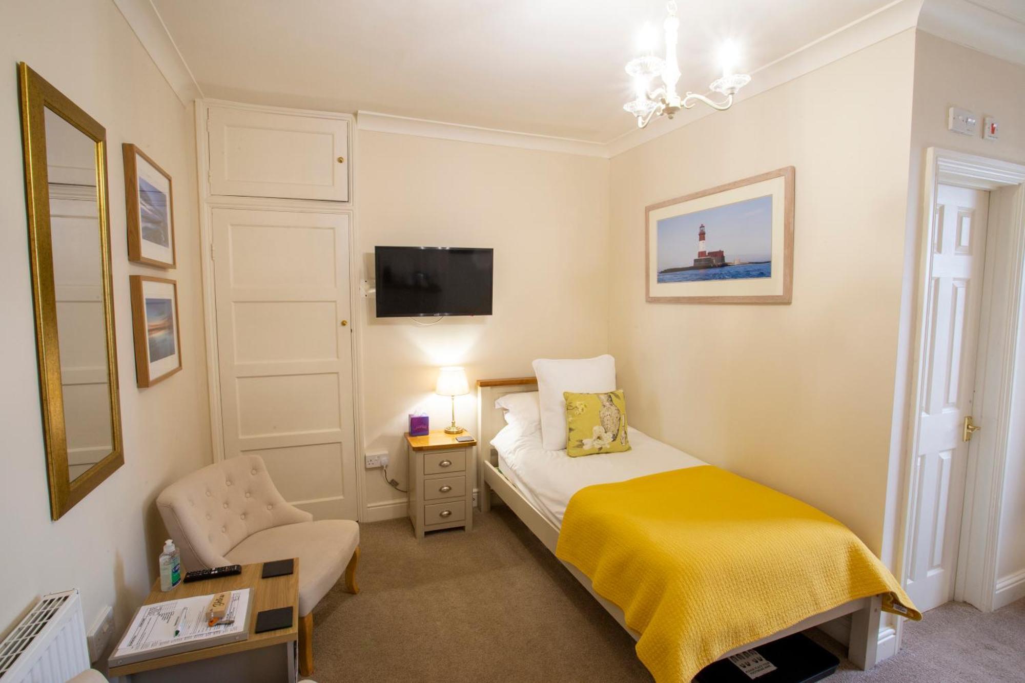 Market Cross Guest House Белфорд Экстерьер фото